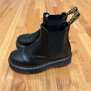 Dr. Martens Black Chelsea Boots Women’s Size 7.0